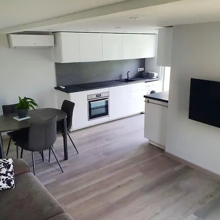 House With One Bedroom In With Wonderful City View Shared Pool Enclosed Garden Hébergement de vacances Nébouzat