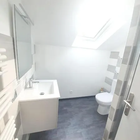 House With One Bedroom In With Wonderful City View Shared Pool Enclosed Garden Hébergement de vacances *