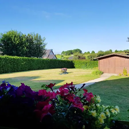 Hébergement de vacances House With One Bedroom In With Wonderful City View Shared Pool Enclosed Garden